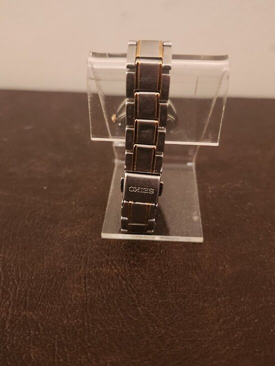 The Seiko Solar Quartz Ladies Watch Two-Tone Silver Stainless Steel - (WORKING)